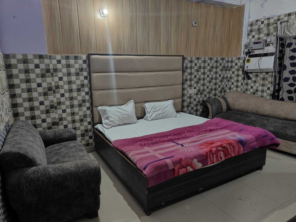 Ramkrishna Bhawan Hotel