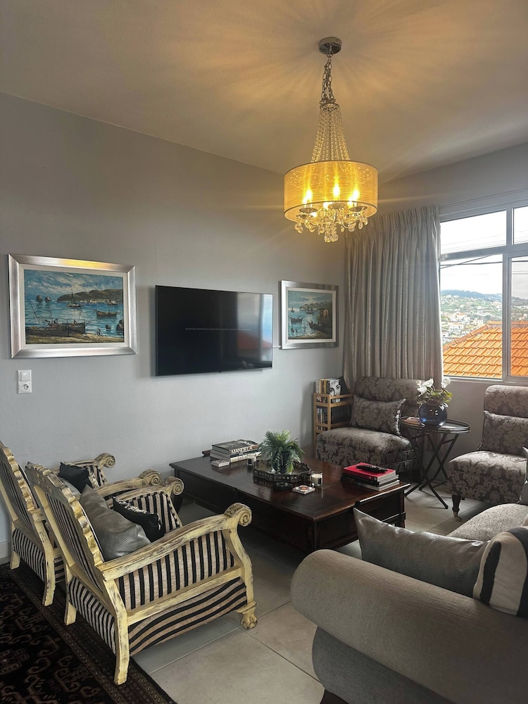 Miguel's Seaview Corner