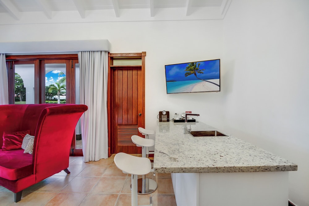 5-star villa for rent in Moroccan-style view 3