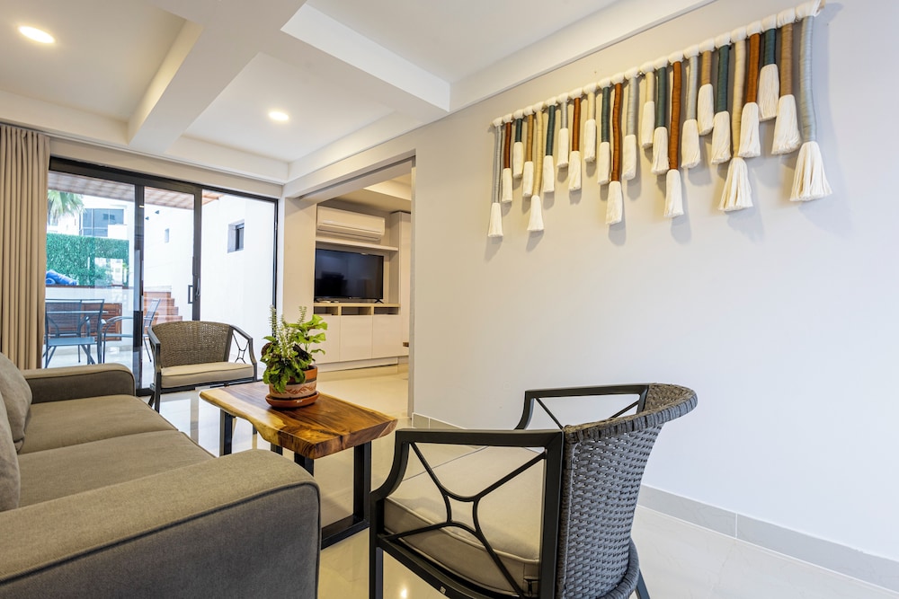 Casa Vargas 6-77 By SoHo