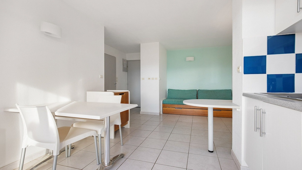 Waterfront Escape in Agde