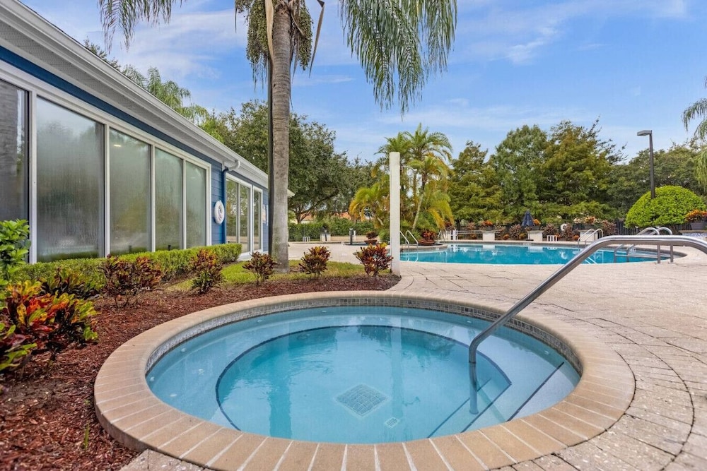 Luxury 4bdr House Gated Community Near Disney 181