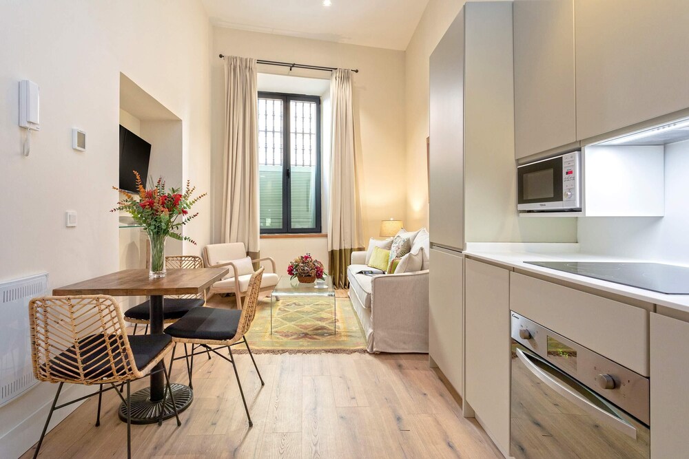 Genteel Home Rodrigo Caro