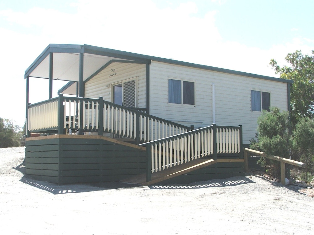 Elliston Waterloo Bay Tourist Park