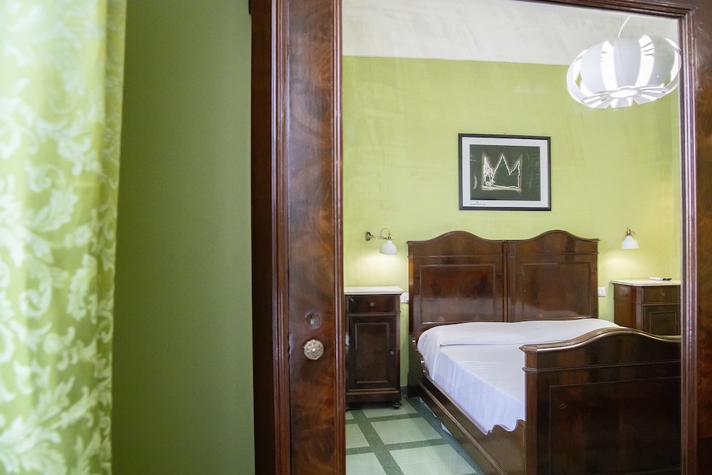 Photo 43