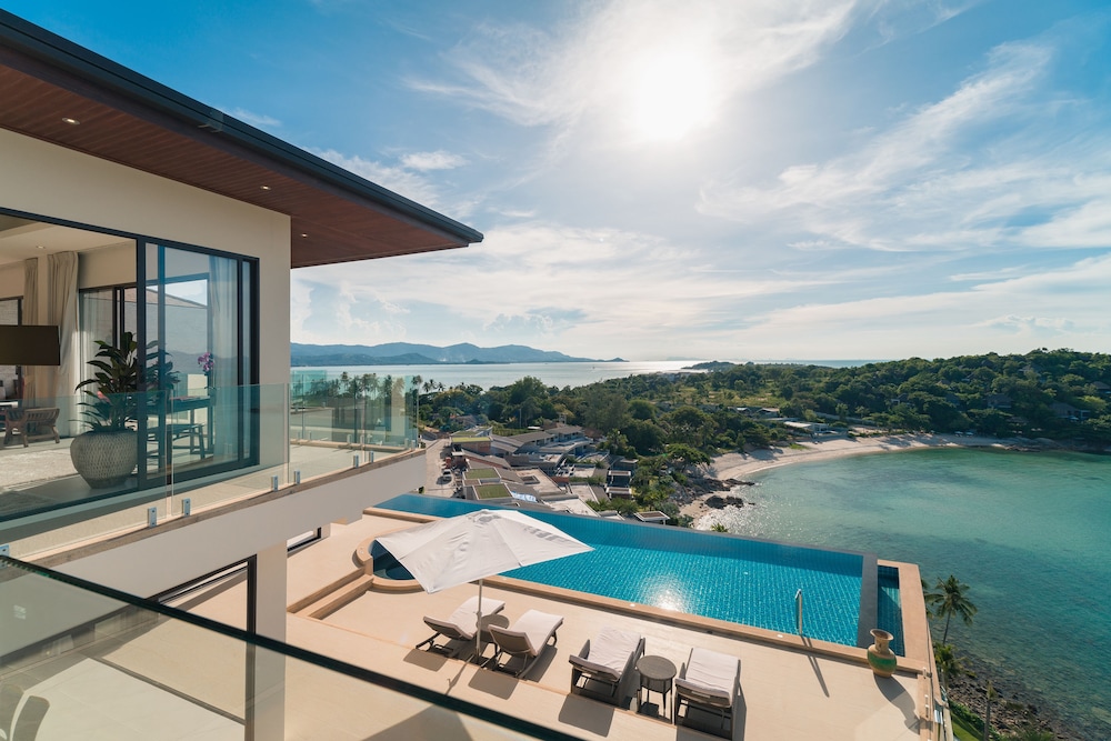 Villa Tasanee