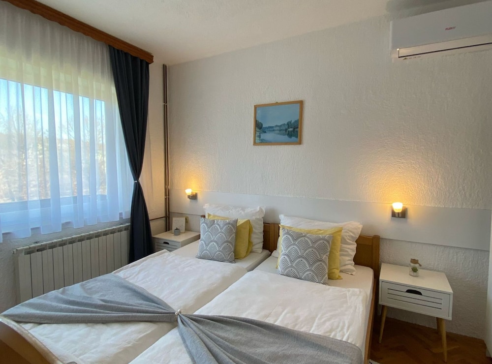 Rooms M&N Zafran