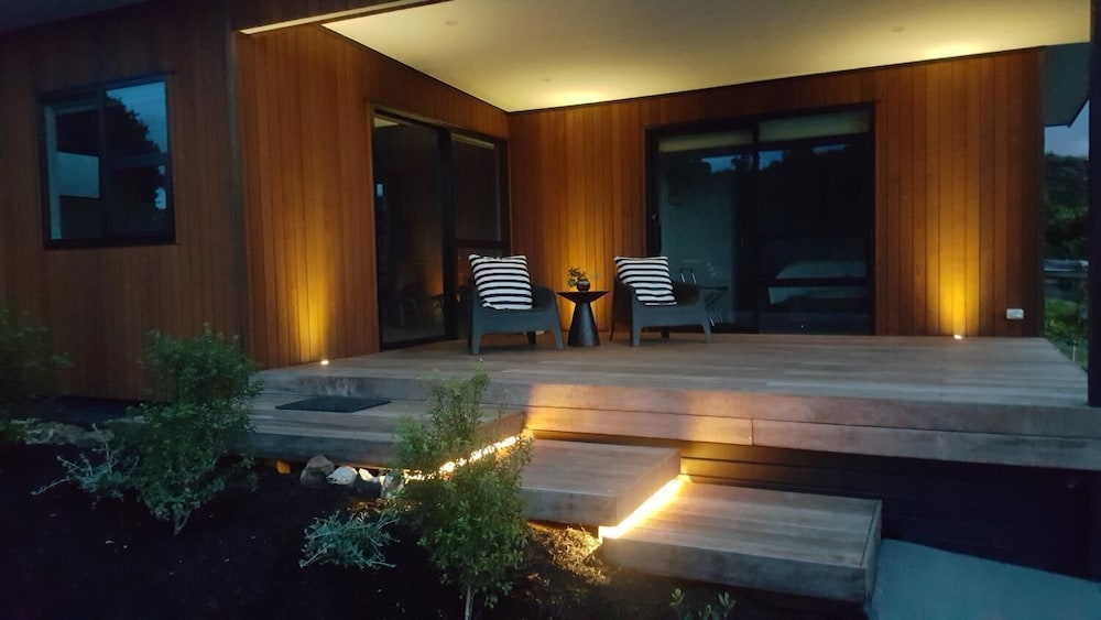 Guest House on Queens