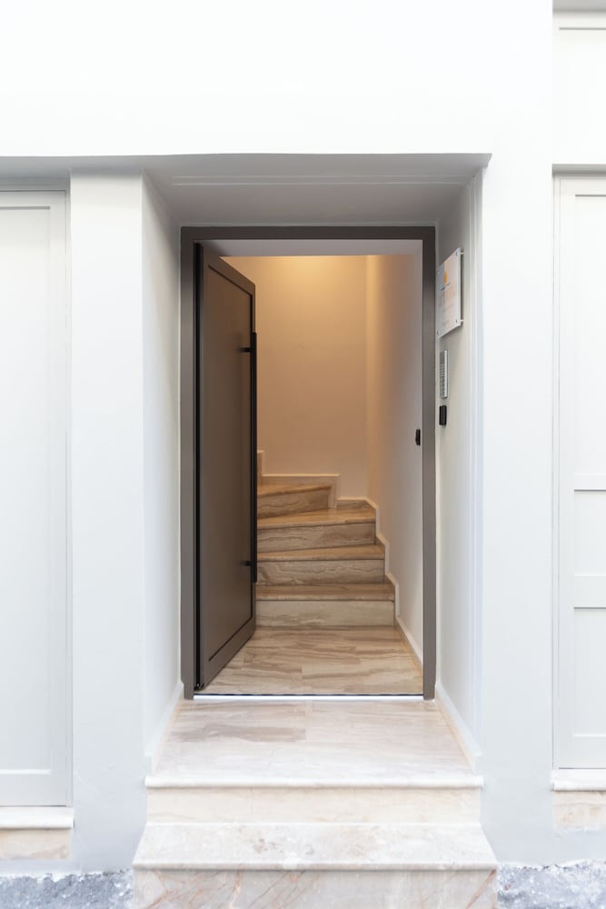 Armonia Seaview Suites photo 5