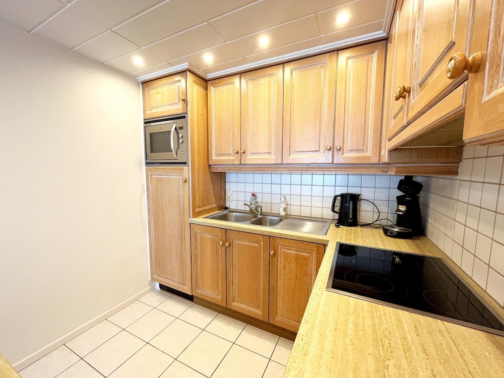 Apartment in Wenduine With Sea Views