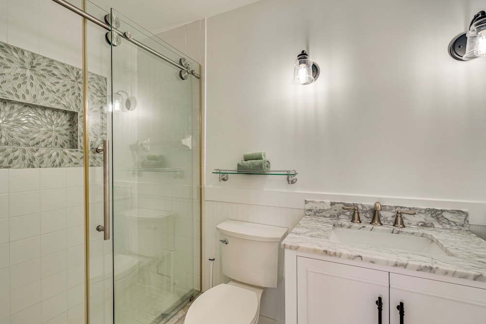 Luxe Pine Island Living: Historic Old Florida Gem!