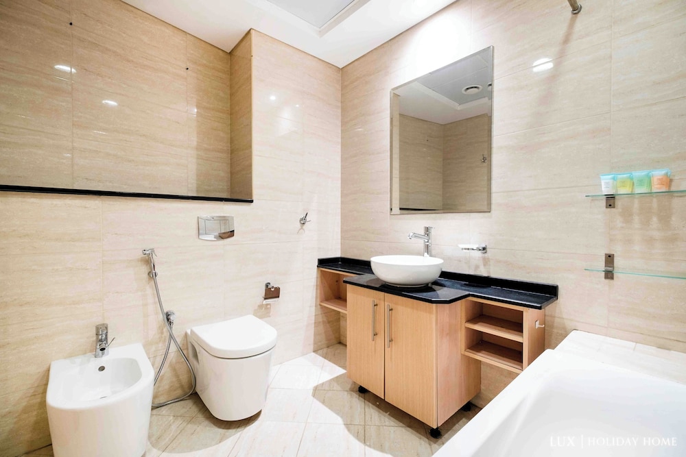 LUX  The Ocean View Suite