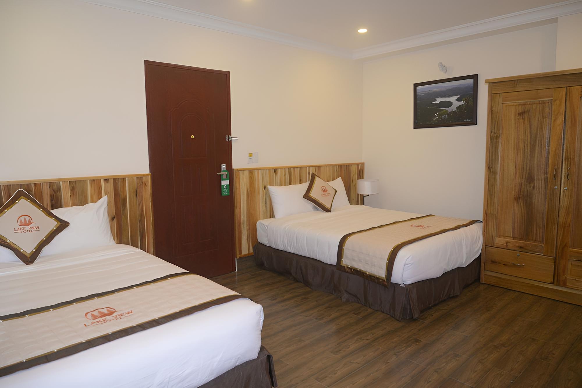 Lake View Hotel
