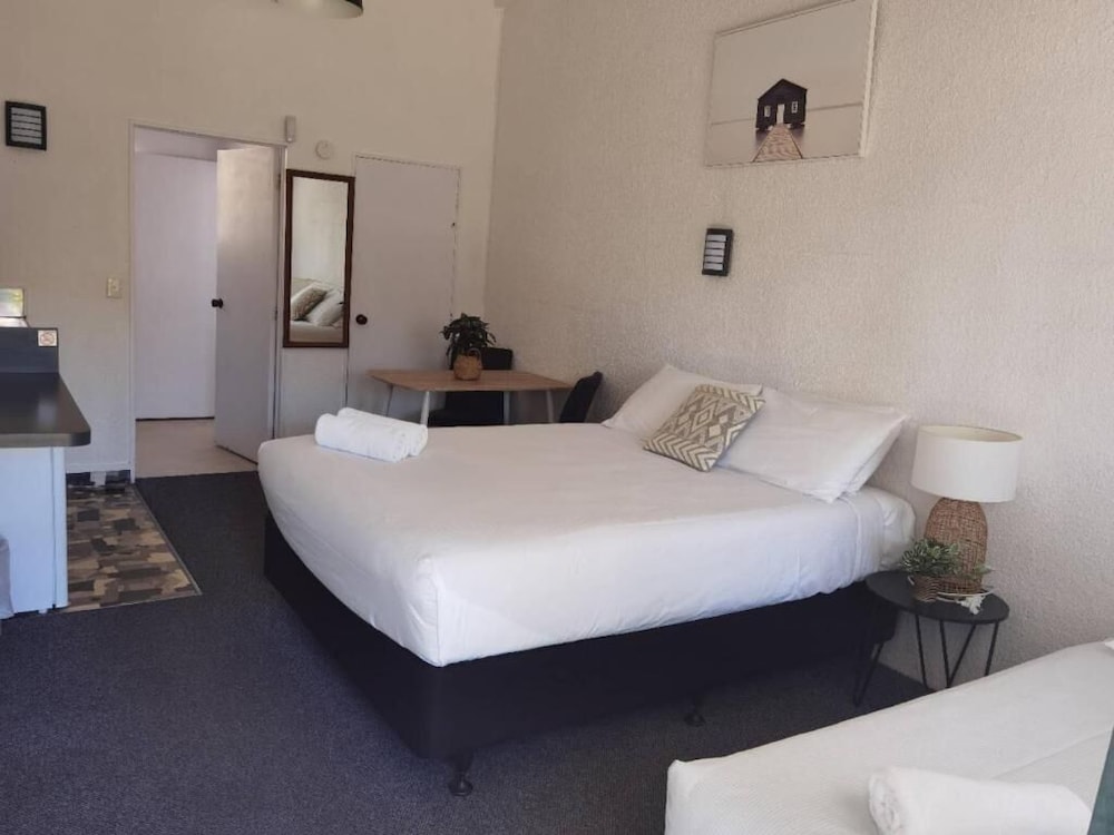 Cortez Motel