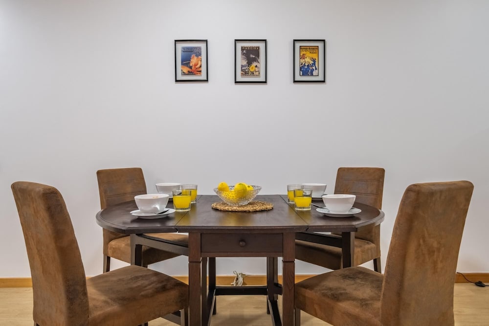 Ribeira das Casas Apt 1B by Homie