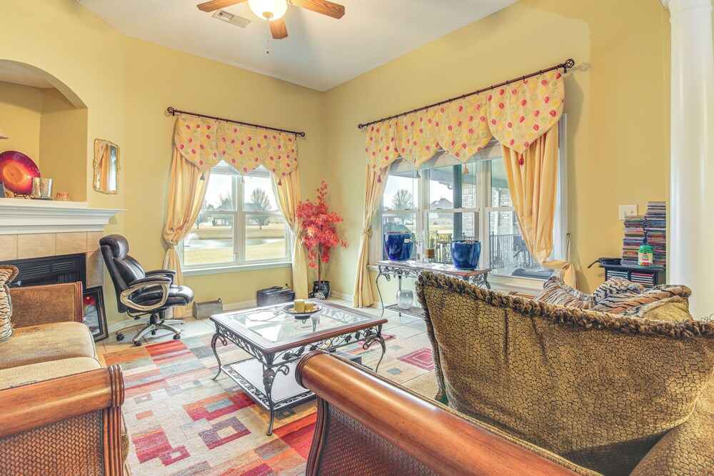 Family-friendly Gem w/ Home Office in Memphis
