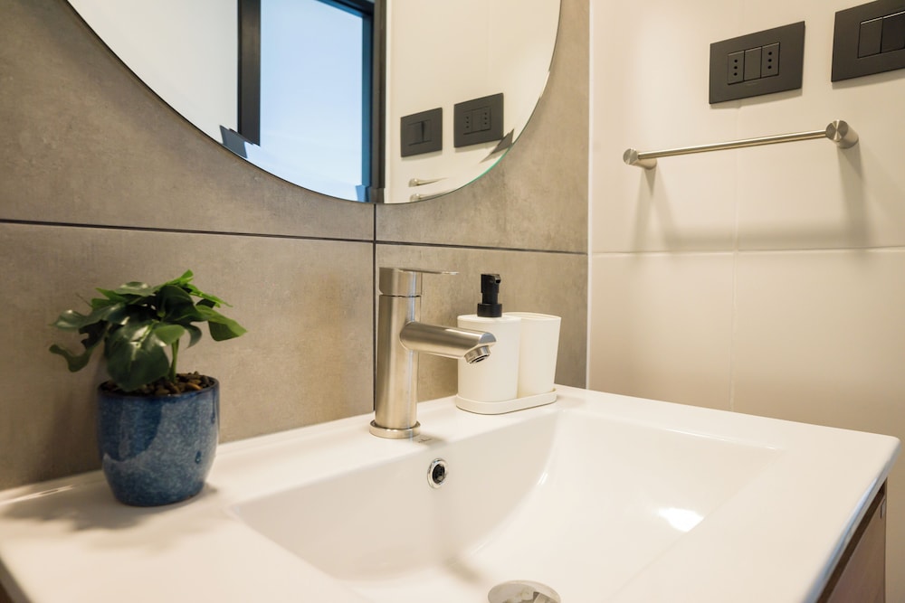 8550 Las Condes Apartments Andes Parking