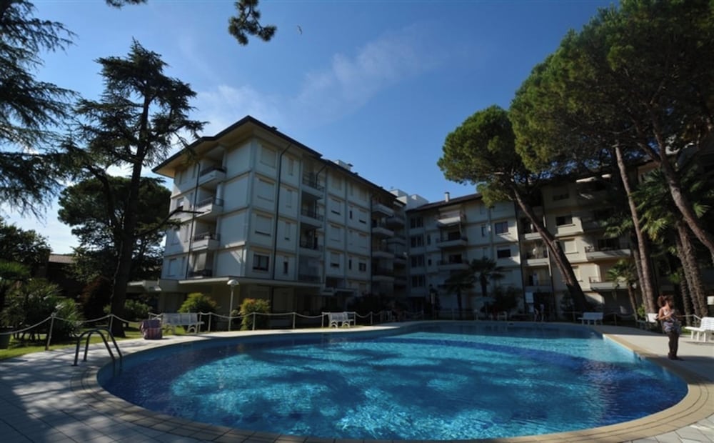 Great Studio With Huge Terrace in a Residence With Common Pool in Lignanoriviera