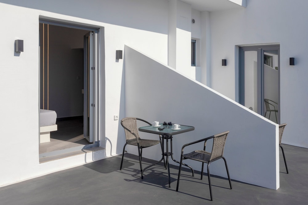 LInea Luxury Suites