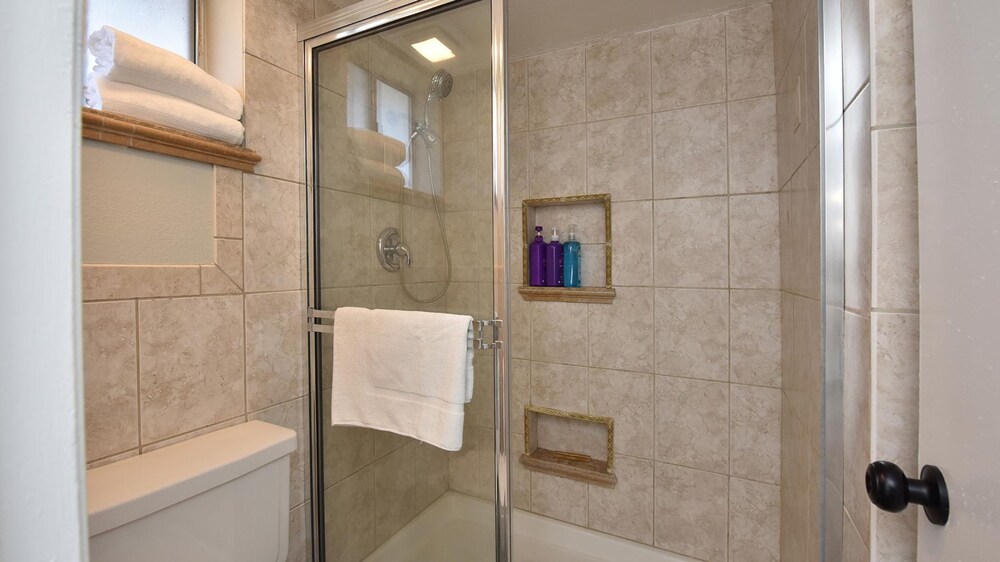 Fairfield in Mesa With 4 Bedrooms and 3 Bathrooms