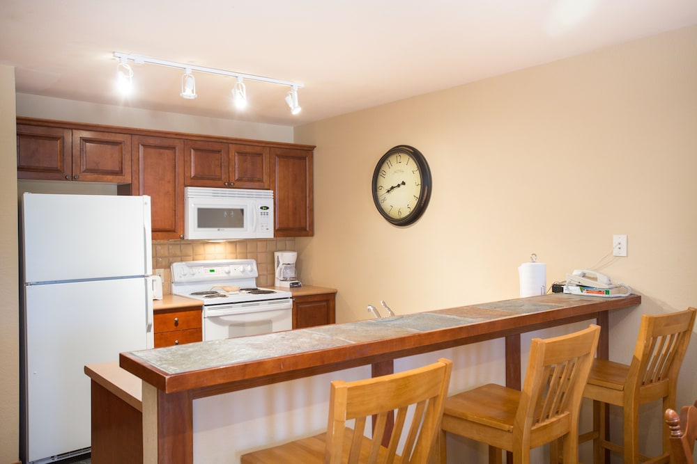 One Bedroom Condos at Powderhorn Lodge - Solitude UT