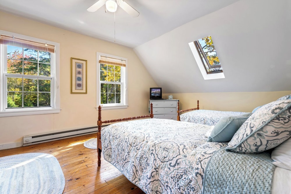Nanas Hideaway 2 BDR Charmer!