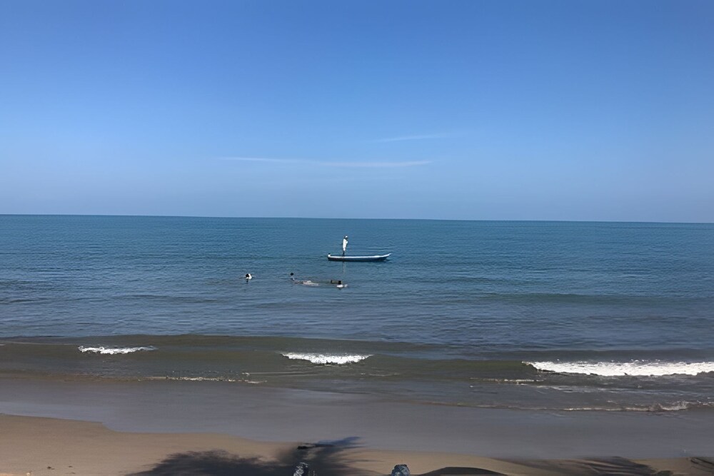 Tu casa de playa frente al mar en Tolú