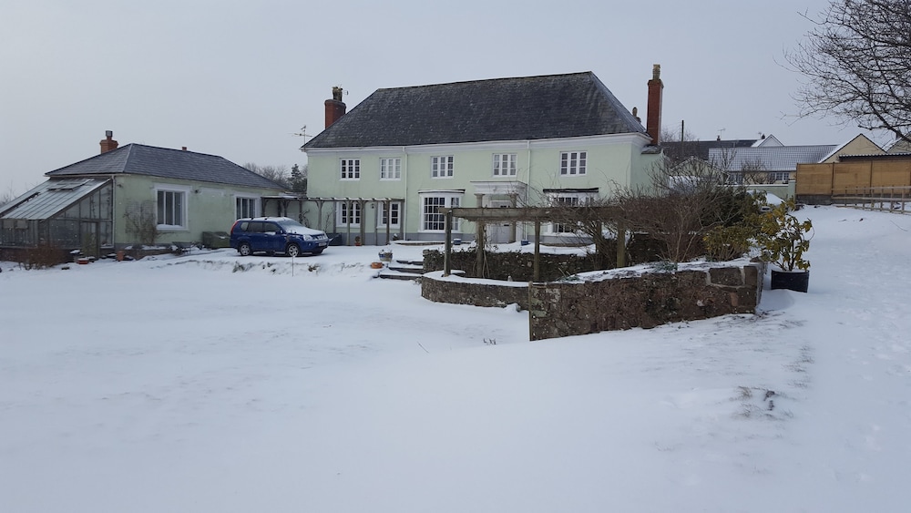 Lowerfield House