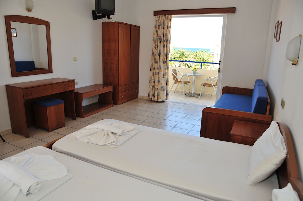 Dias Hotel photo 2