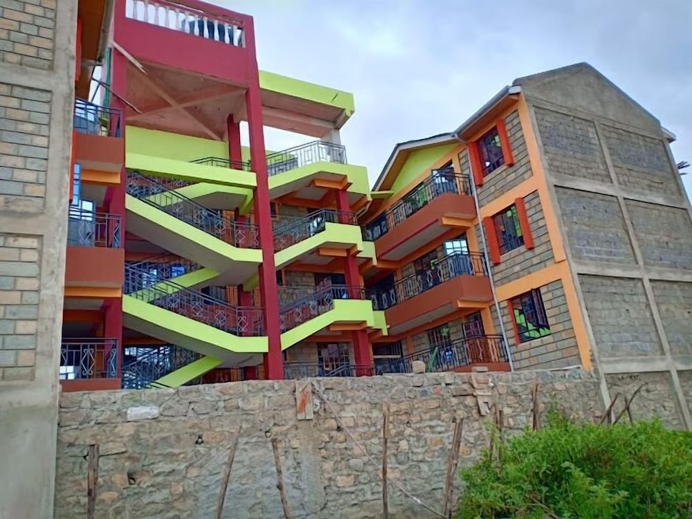 Lux Suites Fountain Apartments Naivasha