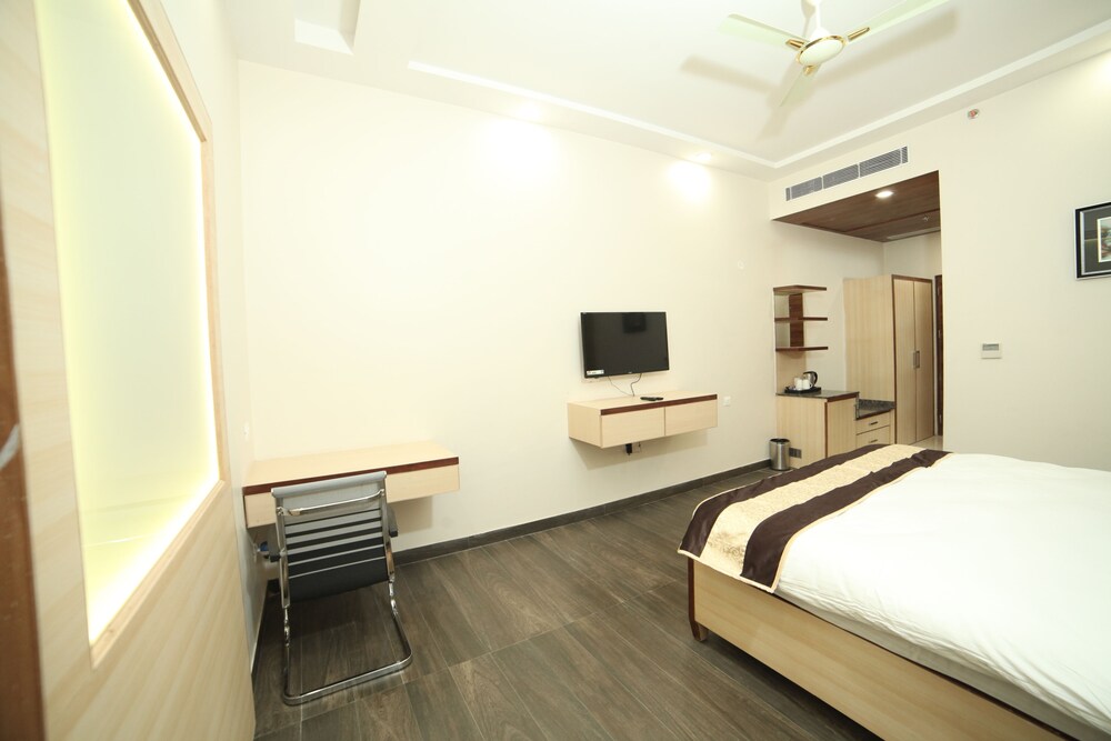 Green Palms Hotel