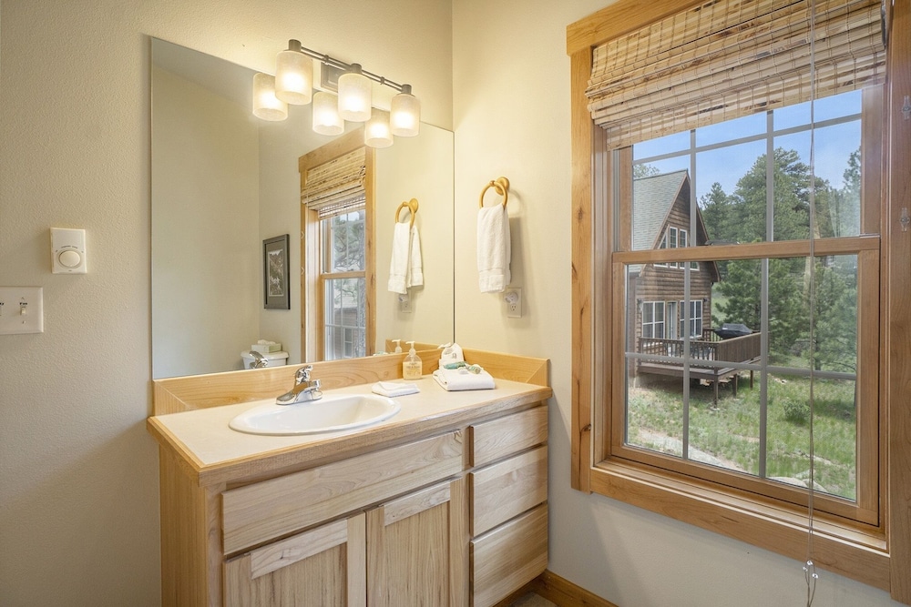 Cozy Solitude Cabins - Estes Park CO