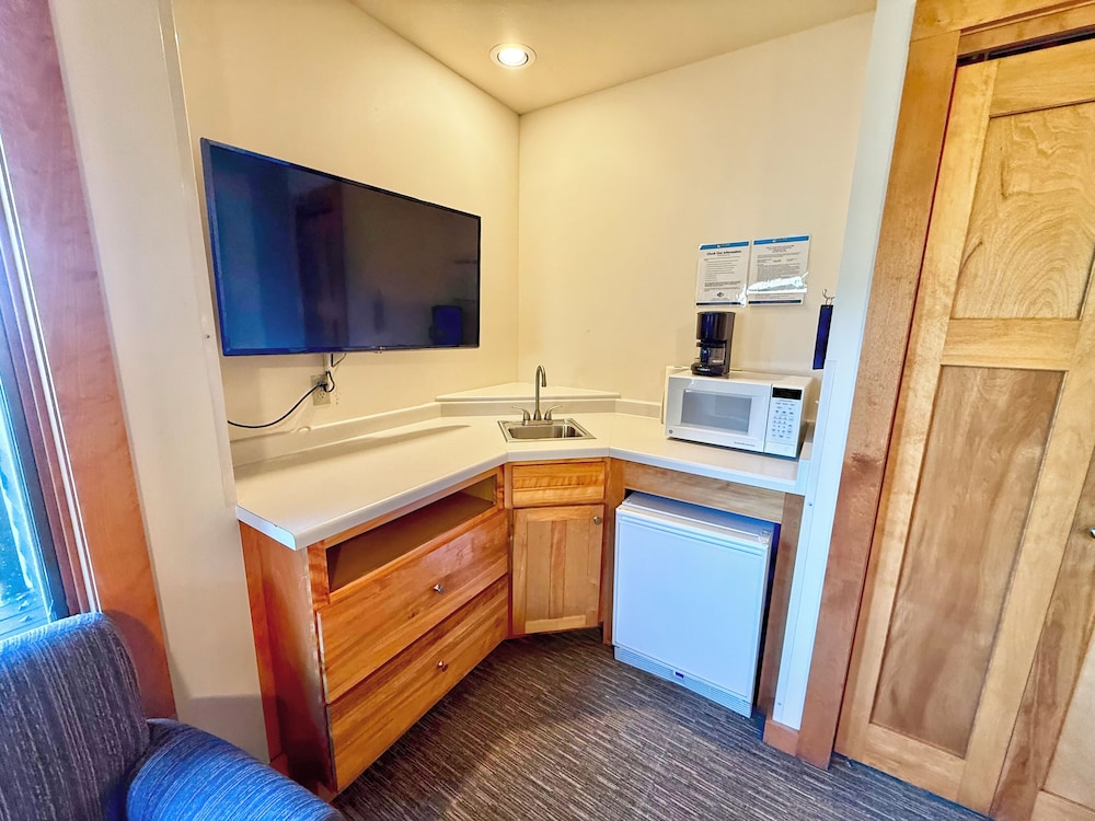 Poplar River Condos