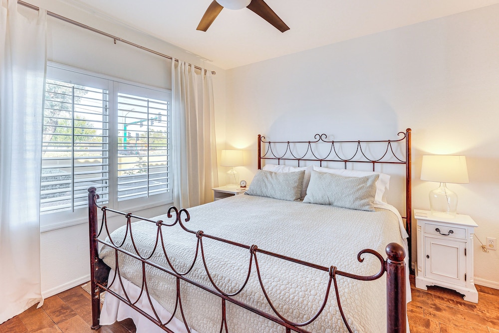 Resort Condo 8 Mi to Old Town Scottsdale!