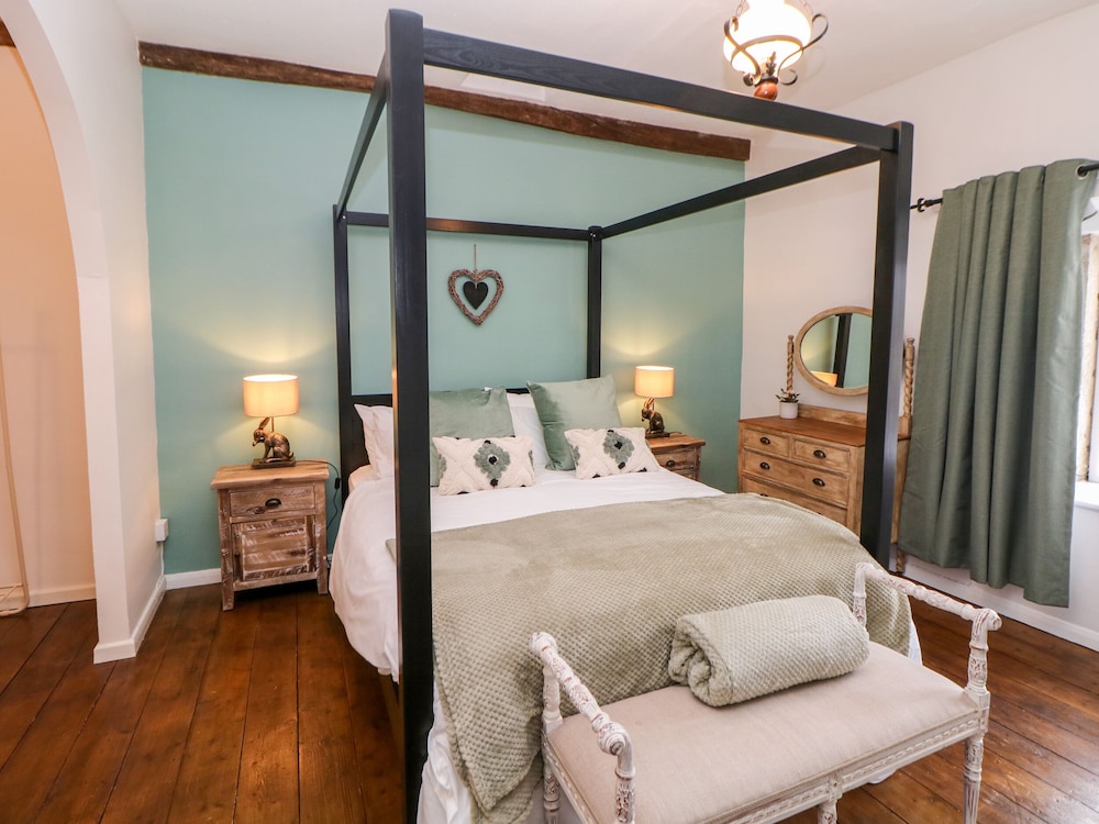 White Swan Cottage