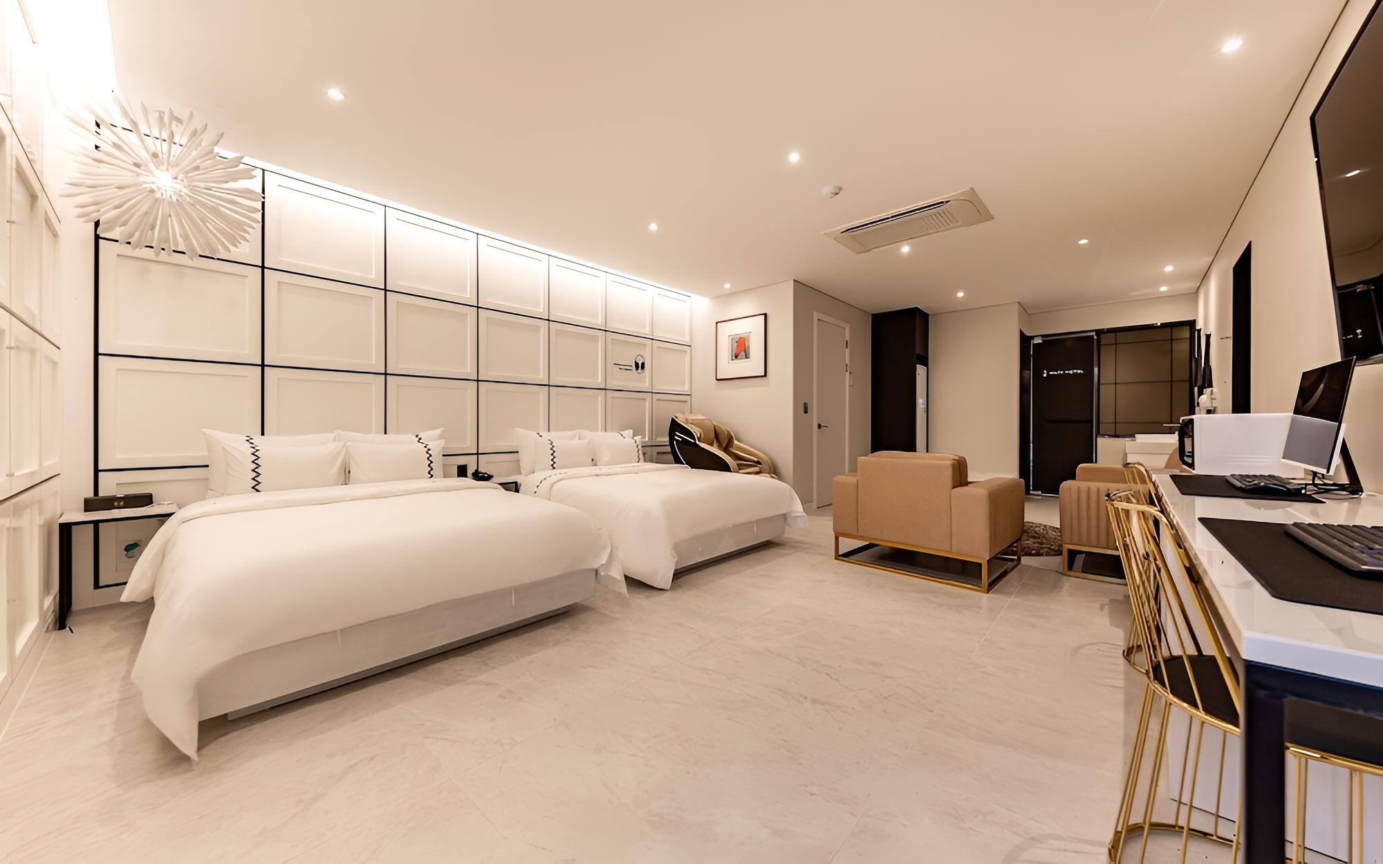 Gunsan Mari Hotel