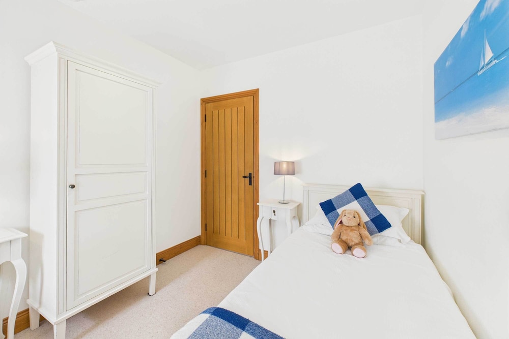 Host Stay Dolphin Dream