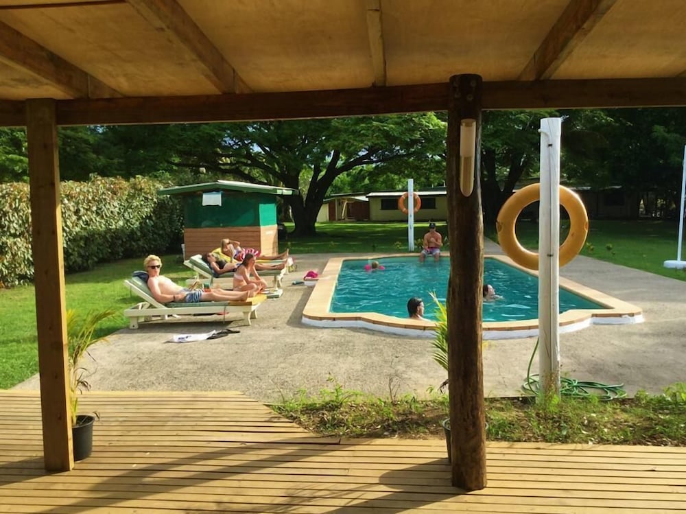 Rendezvous Surf Camp Fiji - Hostel