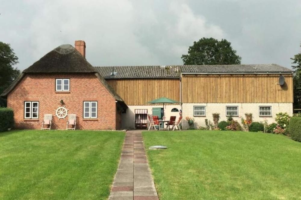 Holiday Home in Westerhever With Garden