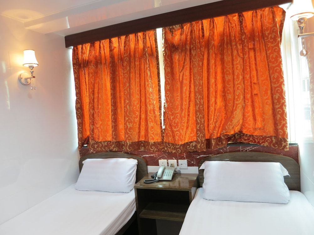 Delta Lounge - Image 3