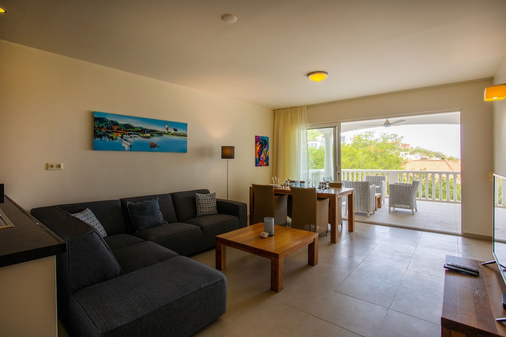 Blue Bay Apartments