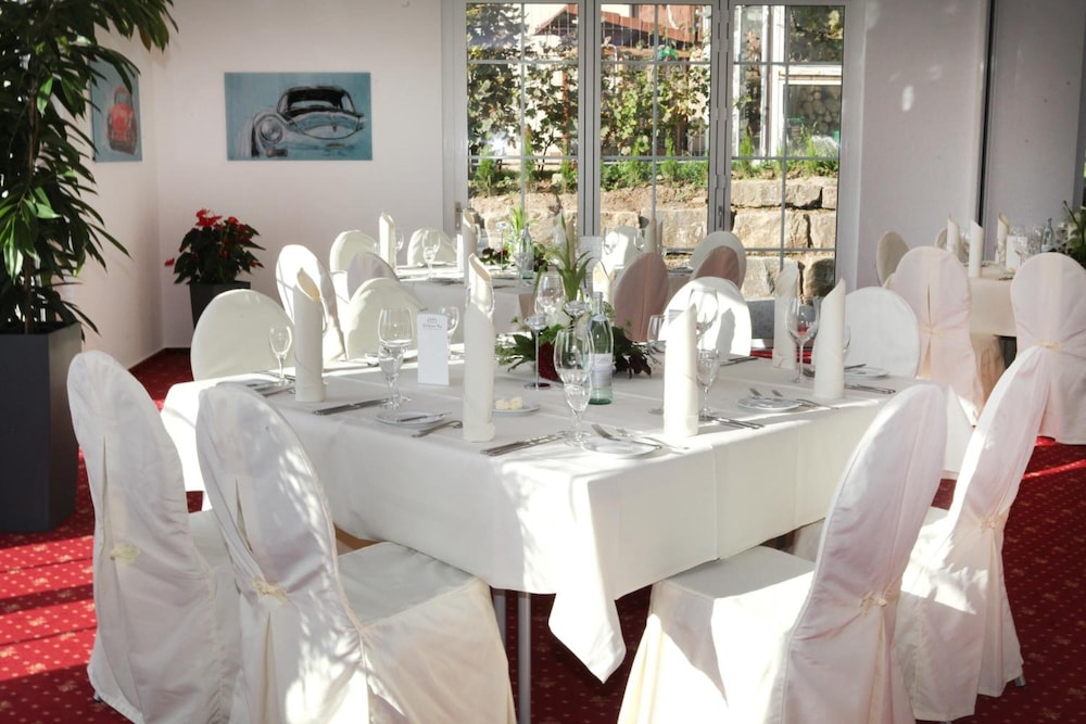Landhotel Edelfinger Hof - Property Image 2
