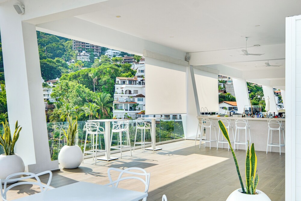 Puerto Vallarta Resort Condo, On-site Beach Access view 3