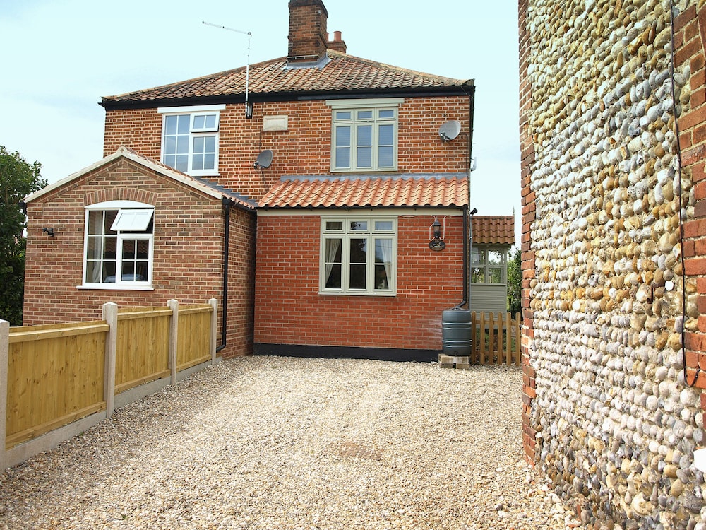 Beaconsfield Cottage