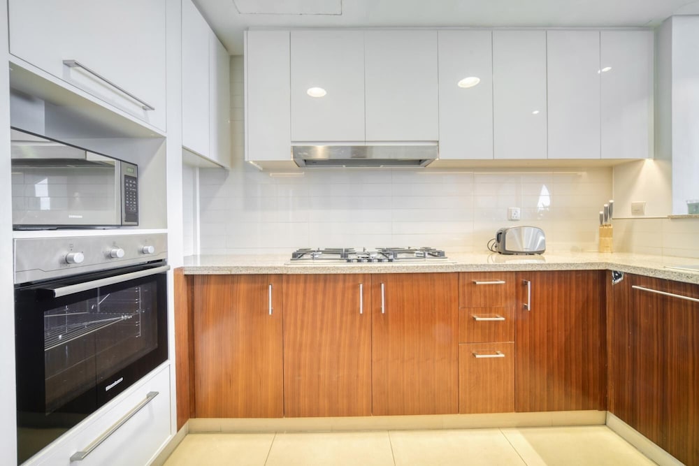 Contemporary Apt With Burj Khalifa View