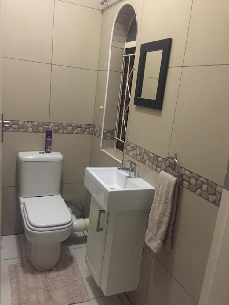 EMMY Guesthouse