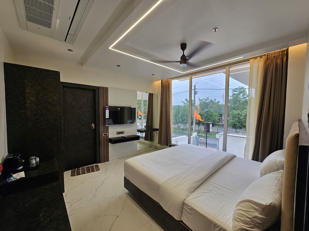 Travinities Hotel Shree Ji Palace