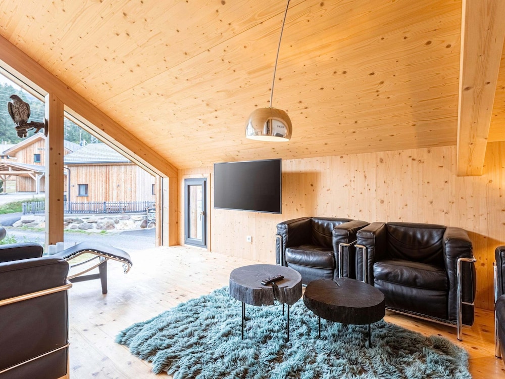Welcoming Chalet With Whirlpool