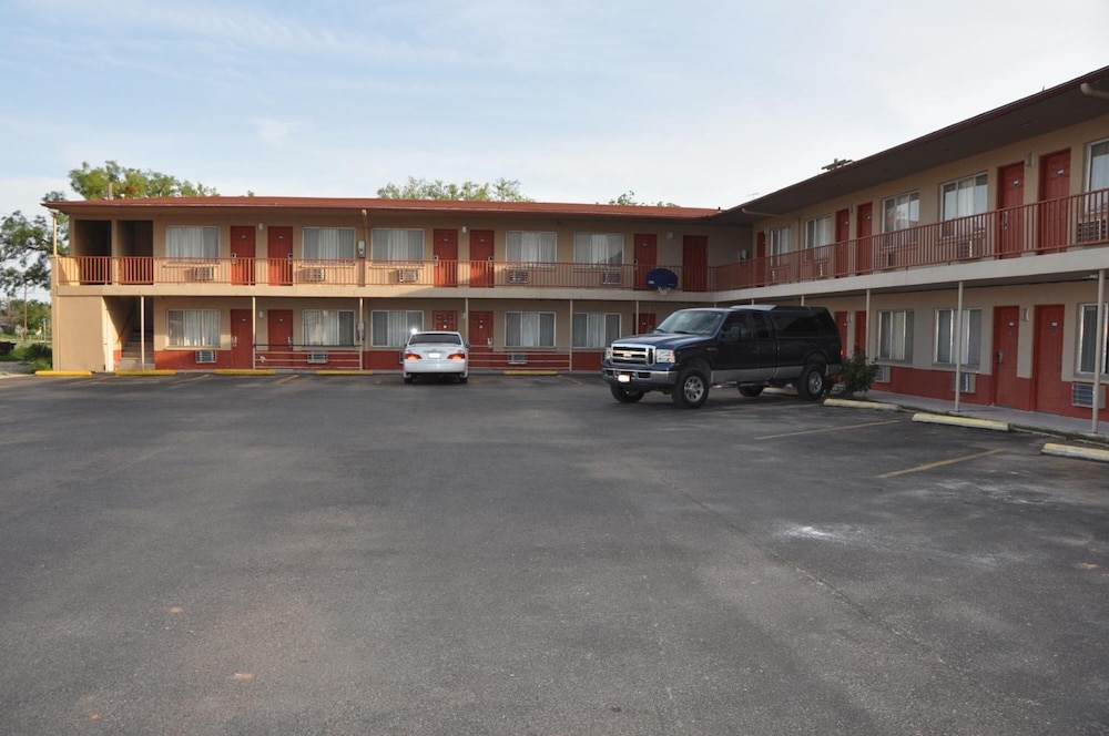 Budget Inn view 5