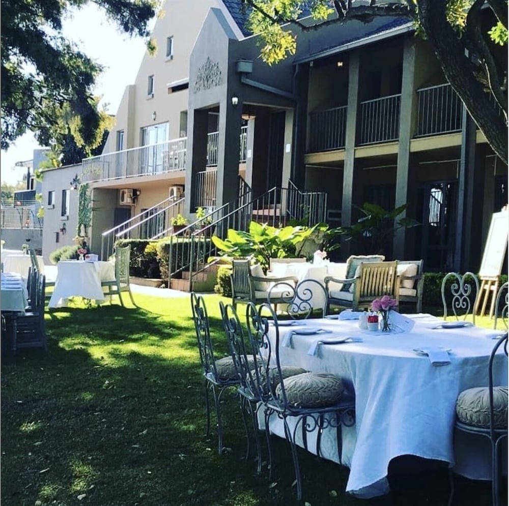 Amoris Guest House - Waterkloof Ridge